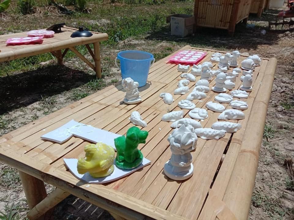 ไร่นาบัวหลวง คาเฟ่ & ฟาร์มสเตย์ Raina Bualuang Cafe & Farm Stay Ban Na No Ngoại thất bức ảnh